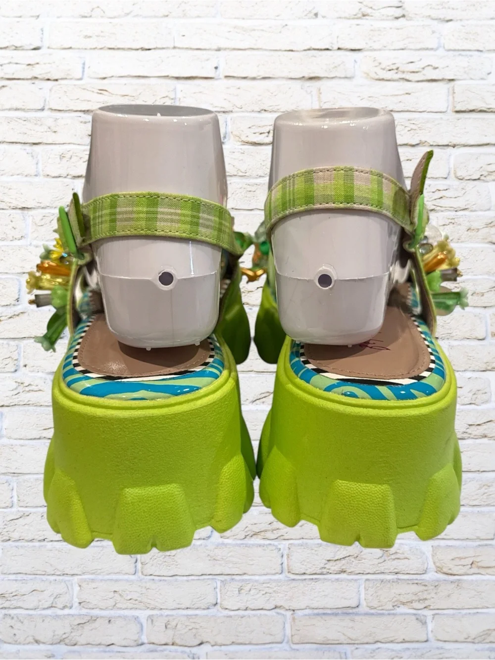 Betsey Johnson Womens Frankee Lime Green Platform Sandals Shoes Size 7